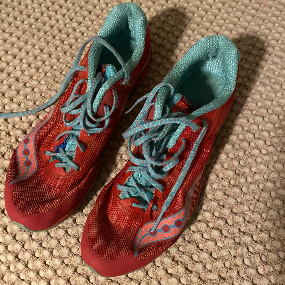 7.5 Saucony Spikes